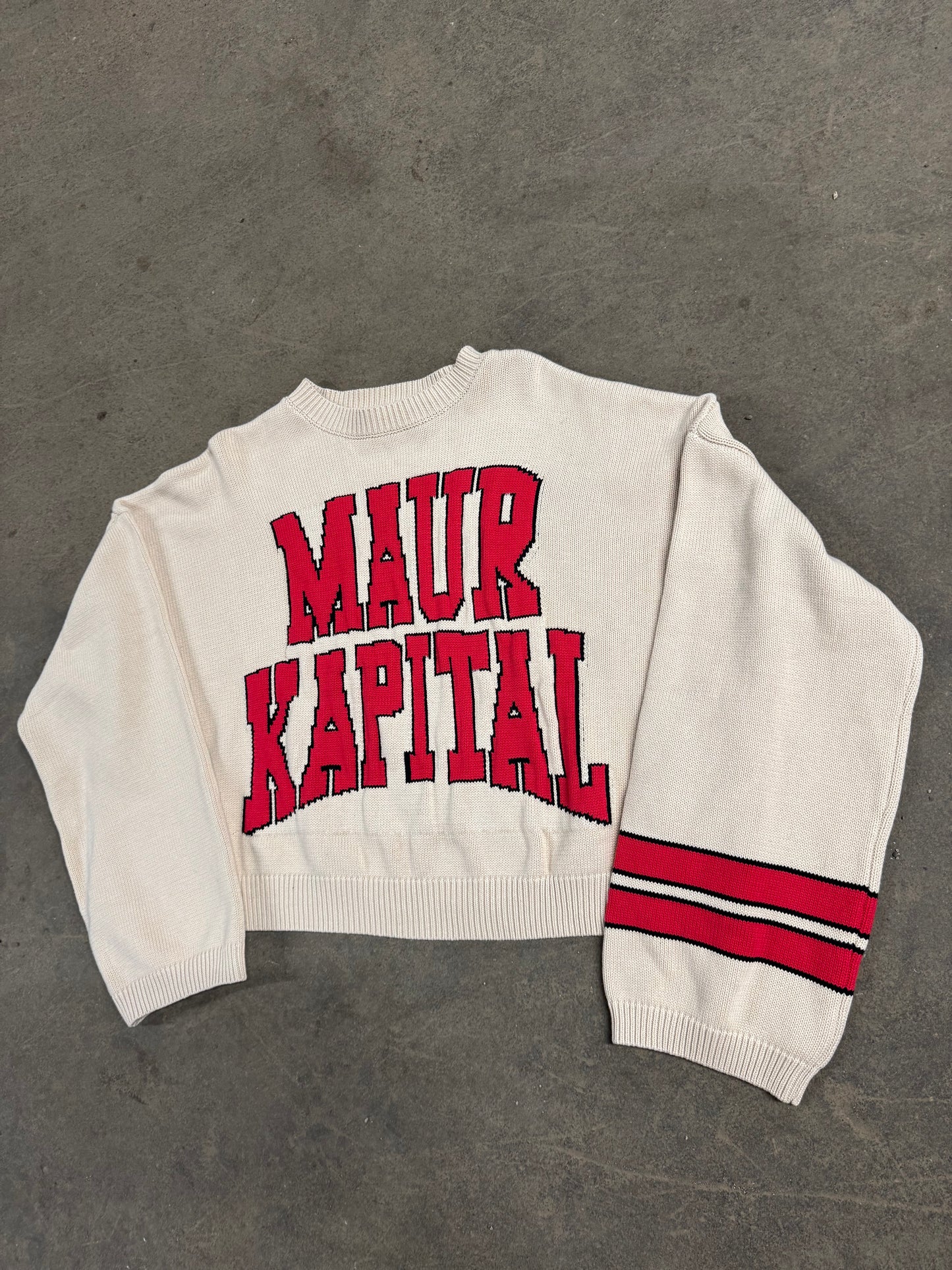 Creme "Kapital" Sweater